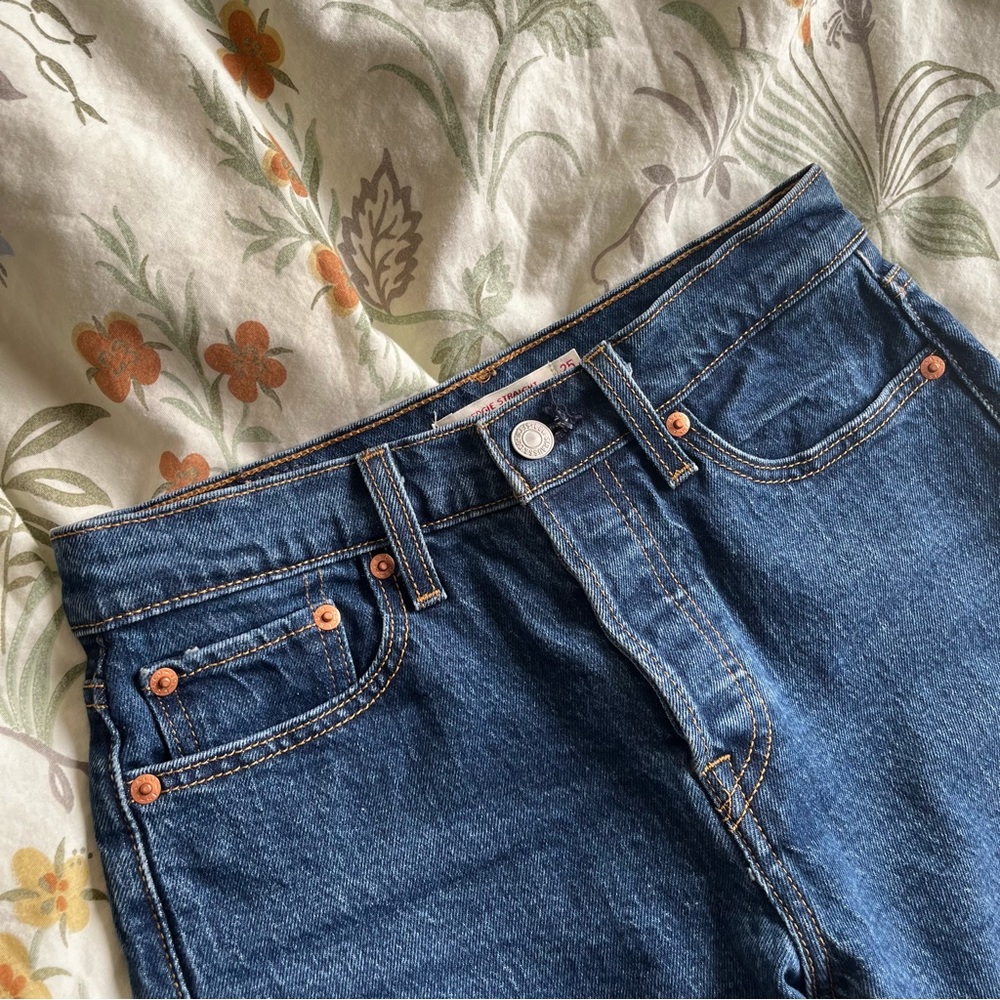 Levi's Wedgie Straight Cropped Jeans